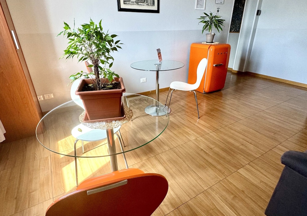 BON TON SUITE 40/49
