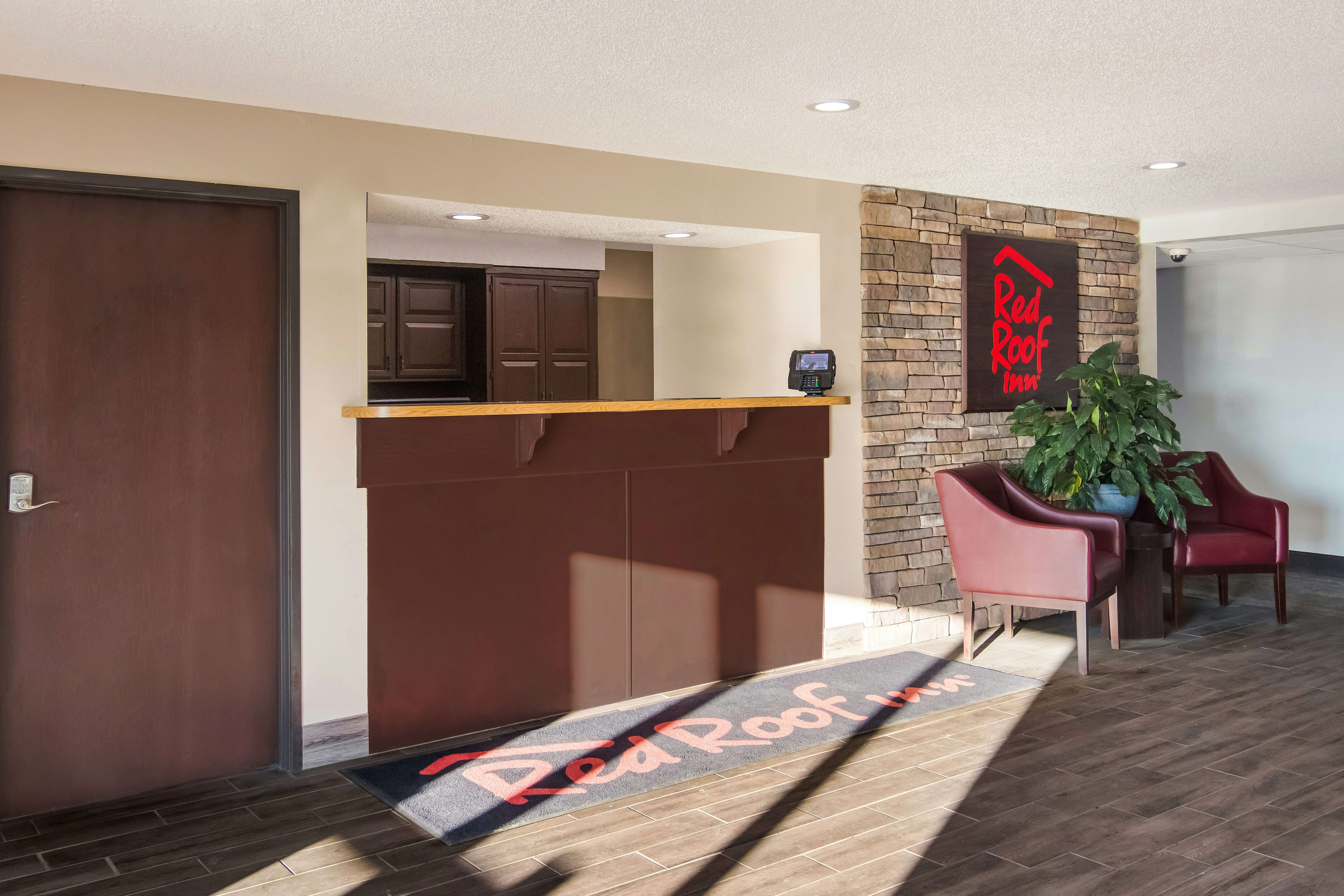 Red Roof Inn Greensburg 12/23