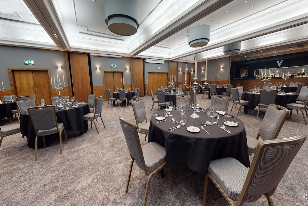 Village Hotel St Davids Nr Chester 30/35