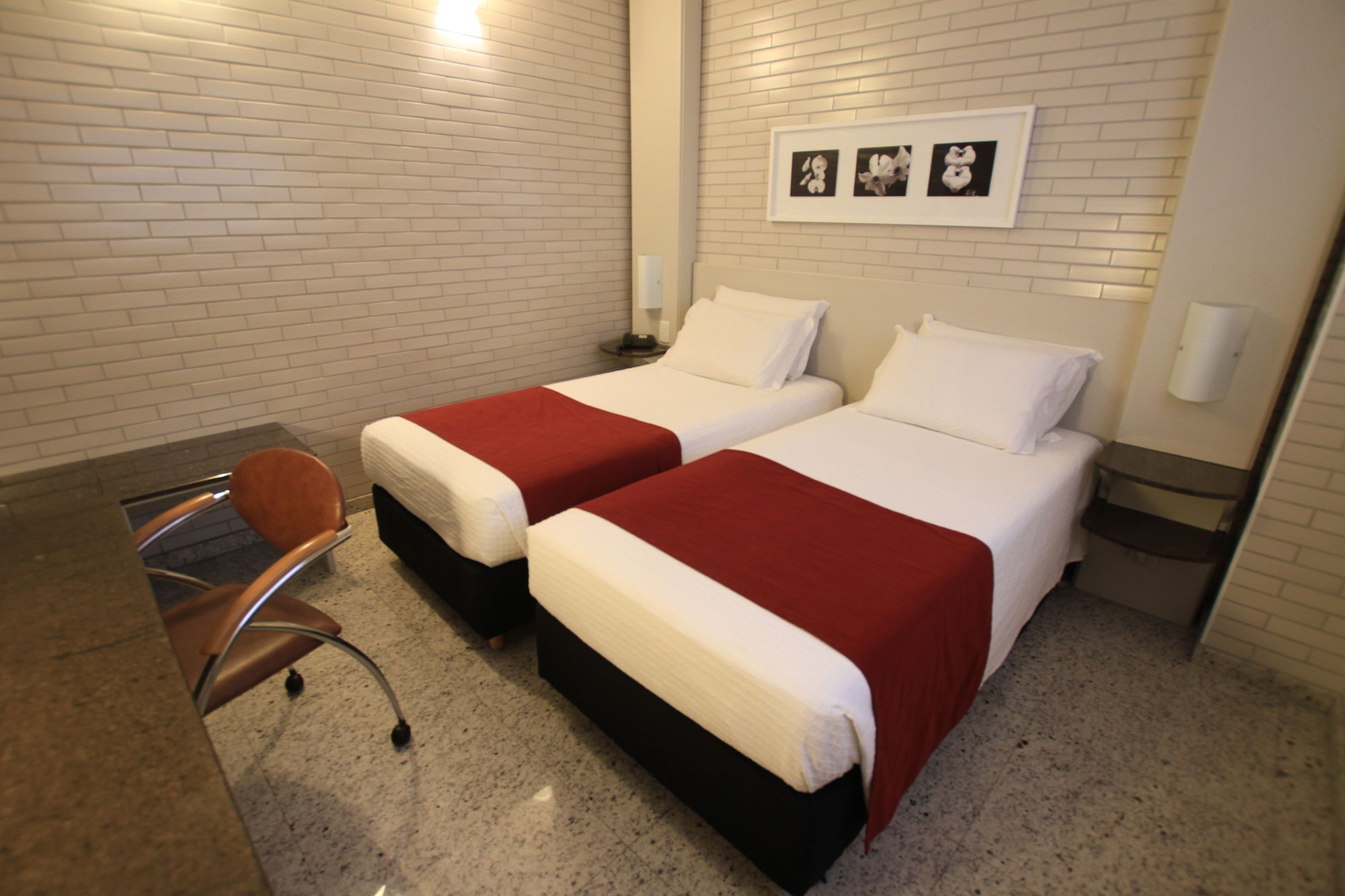 STANDARD, TWIN BEDS