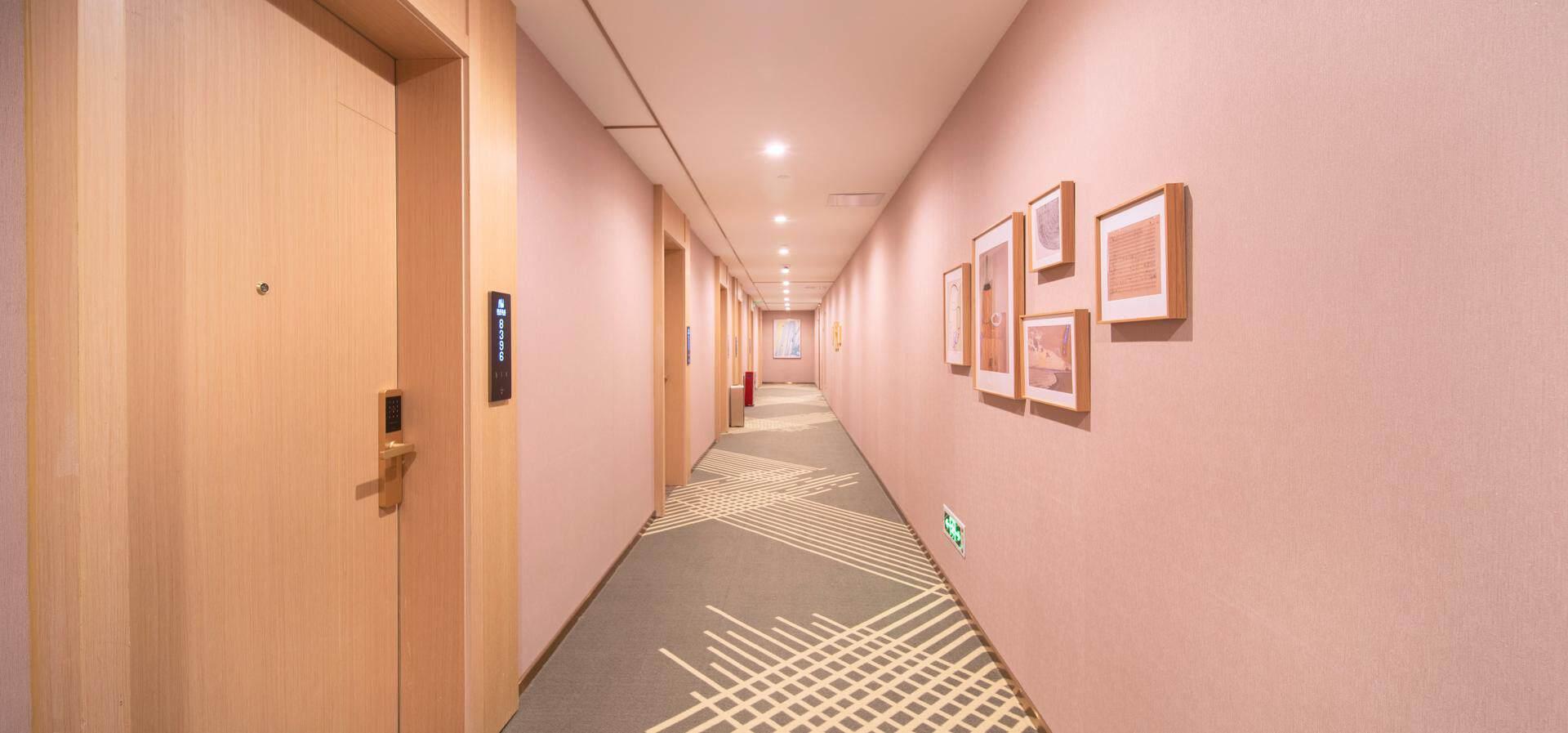CHEERMAY HOTELS (Guangzhou Shangxiajiu Pedestrian Street Branch) 33/52