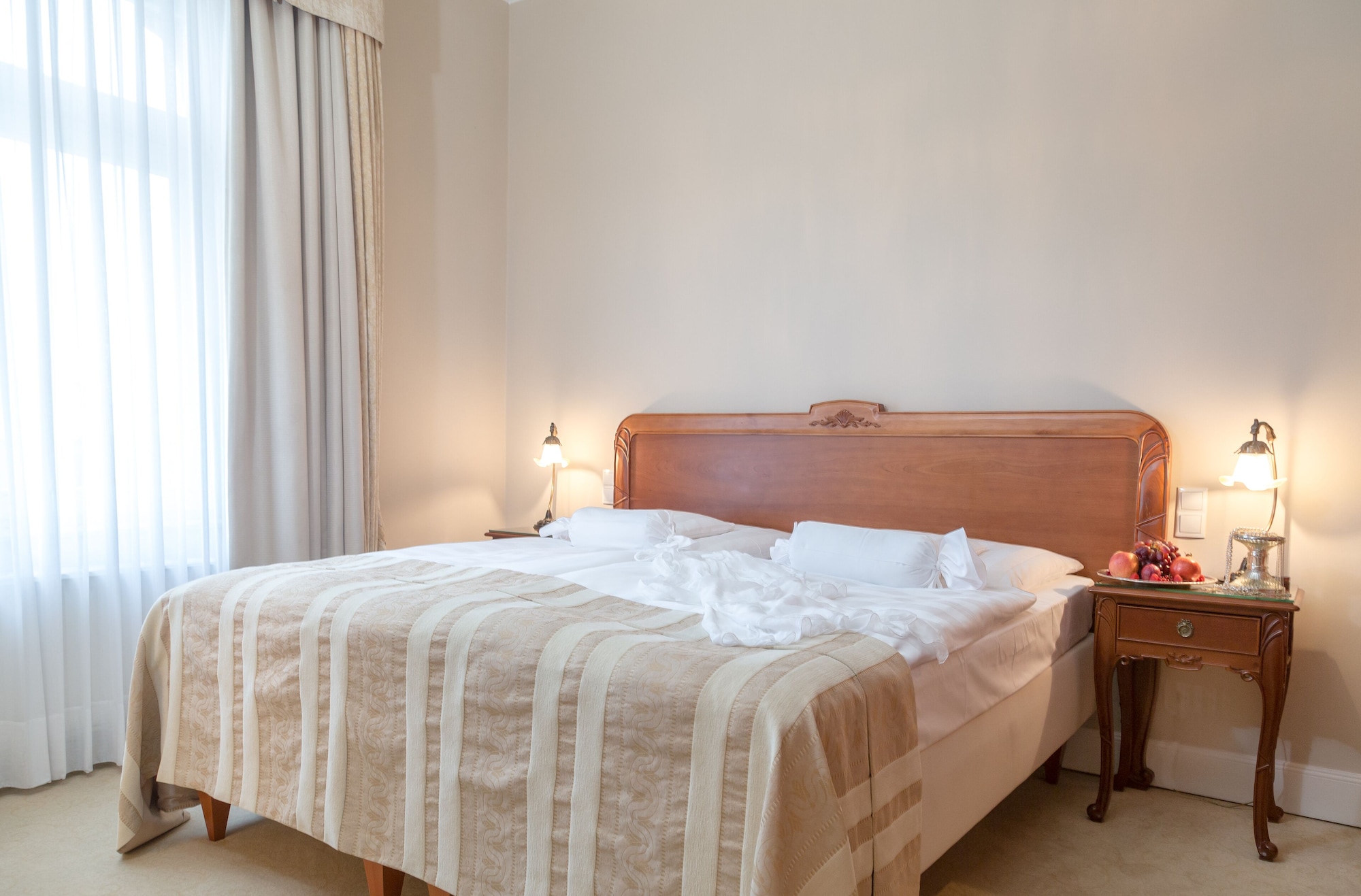 Suite, Double Bed, Landscape View