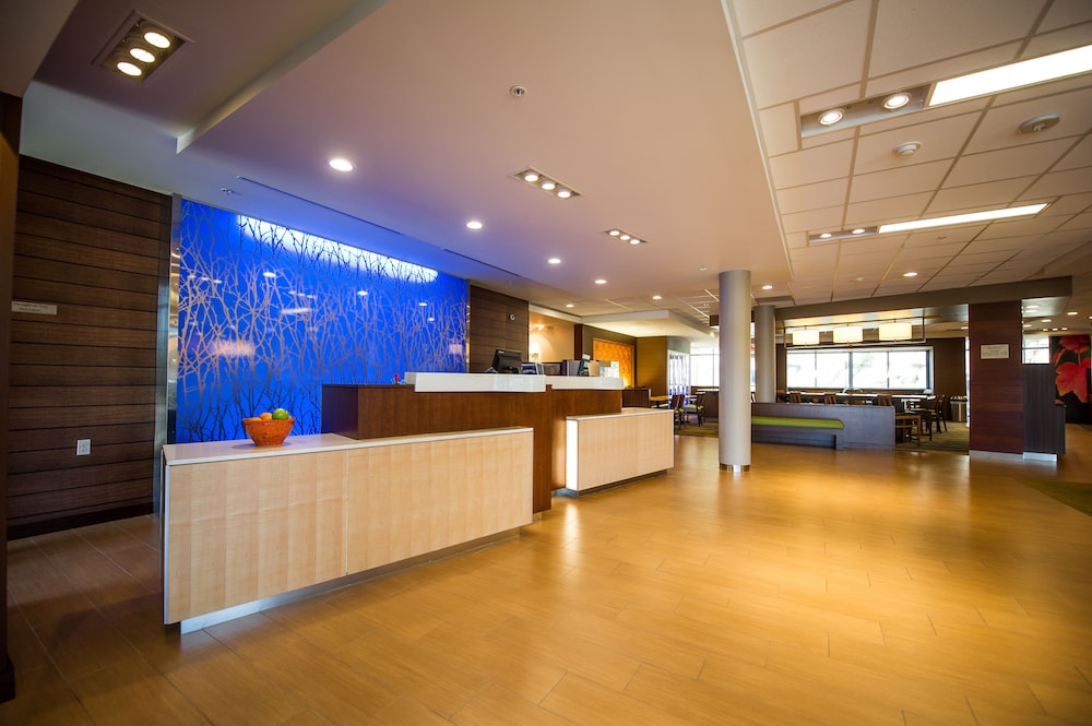 Fairfield Inn Suites Cambridge 8/42