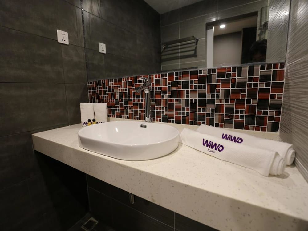 Wiwo Hotel 22/34