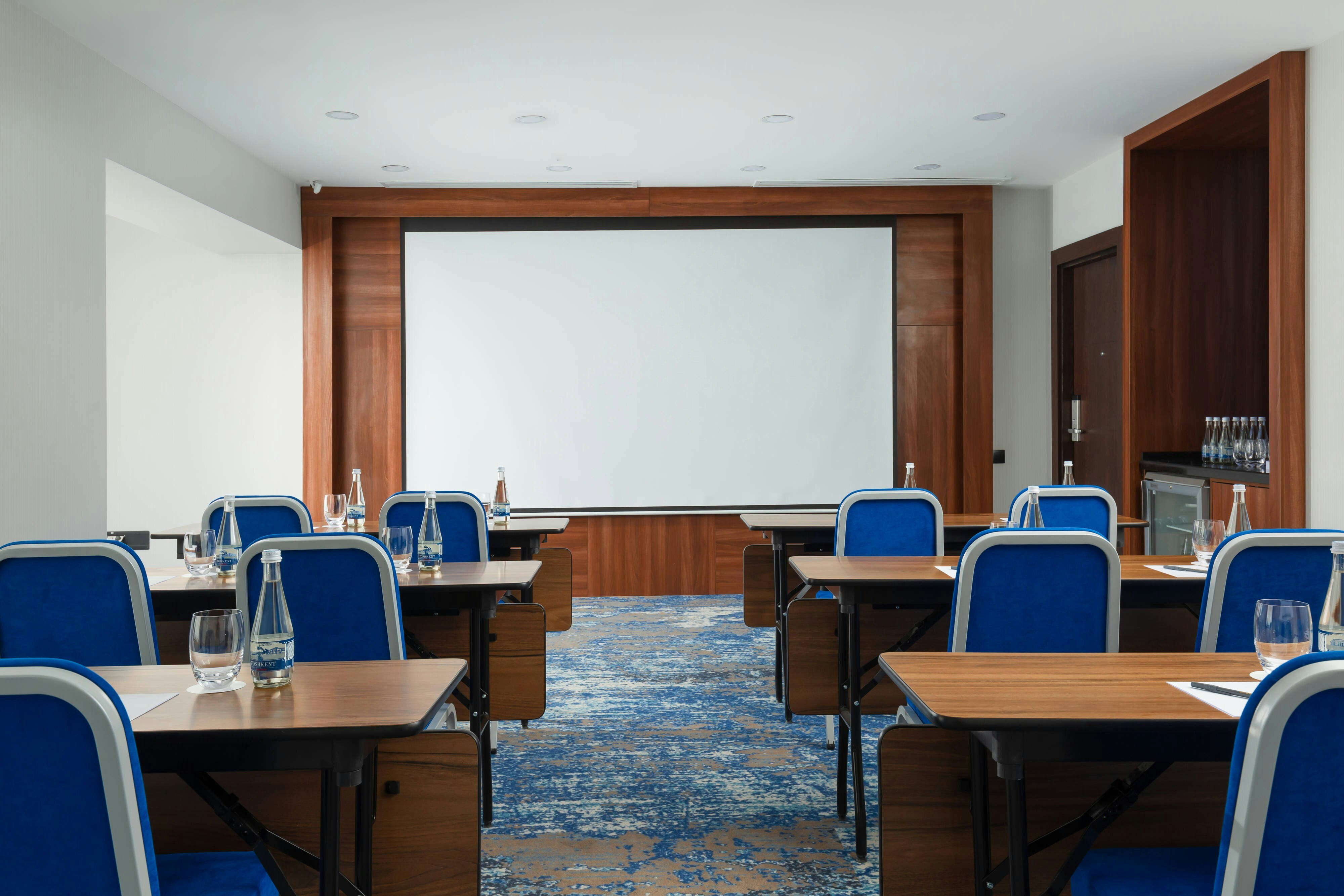 Courtyard by Marriott Tashkent 42/44