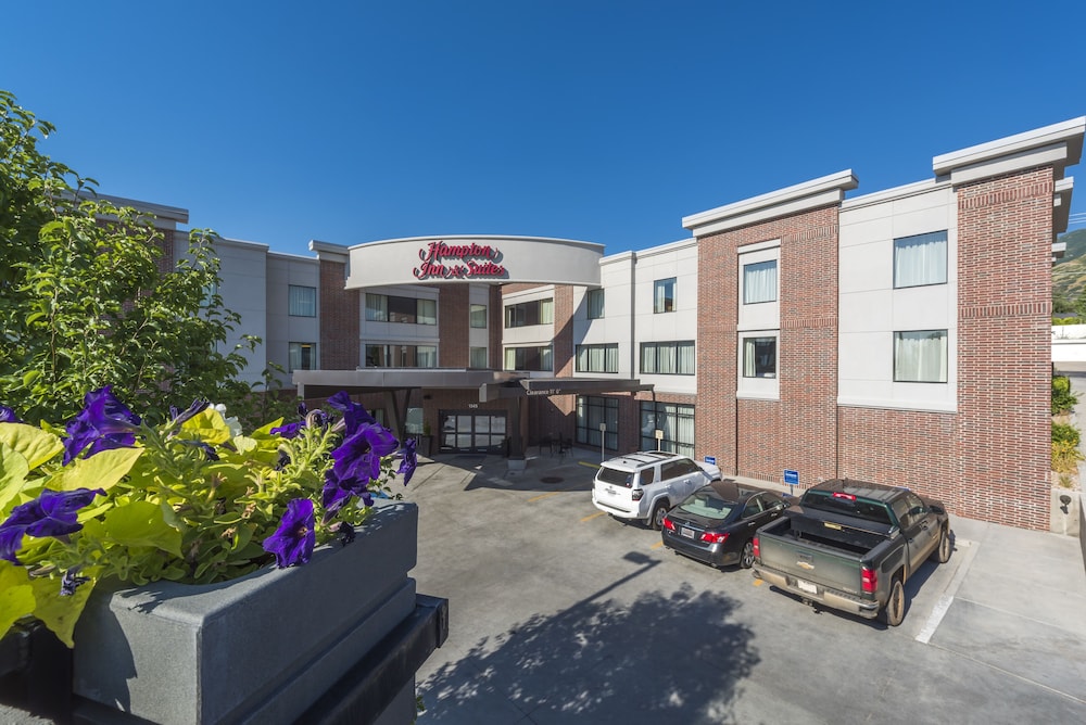 Hampton Inn and Suites Salt Lake City / Univ Foothill Dr UT 5/69