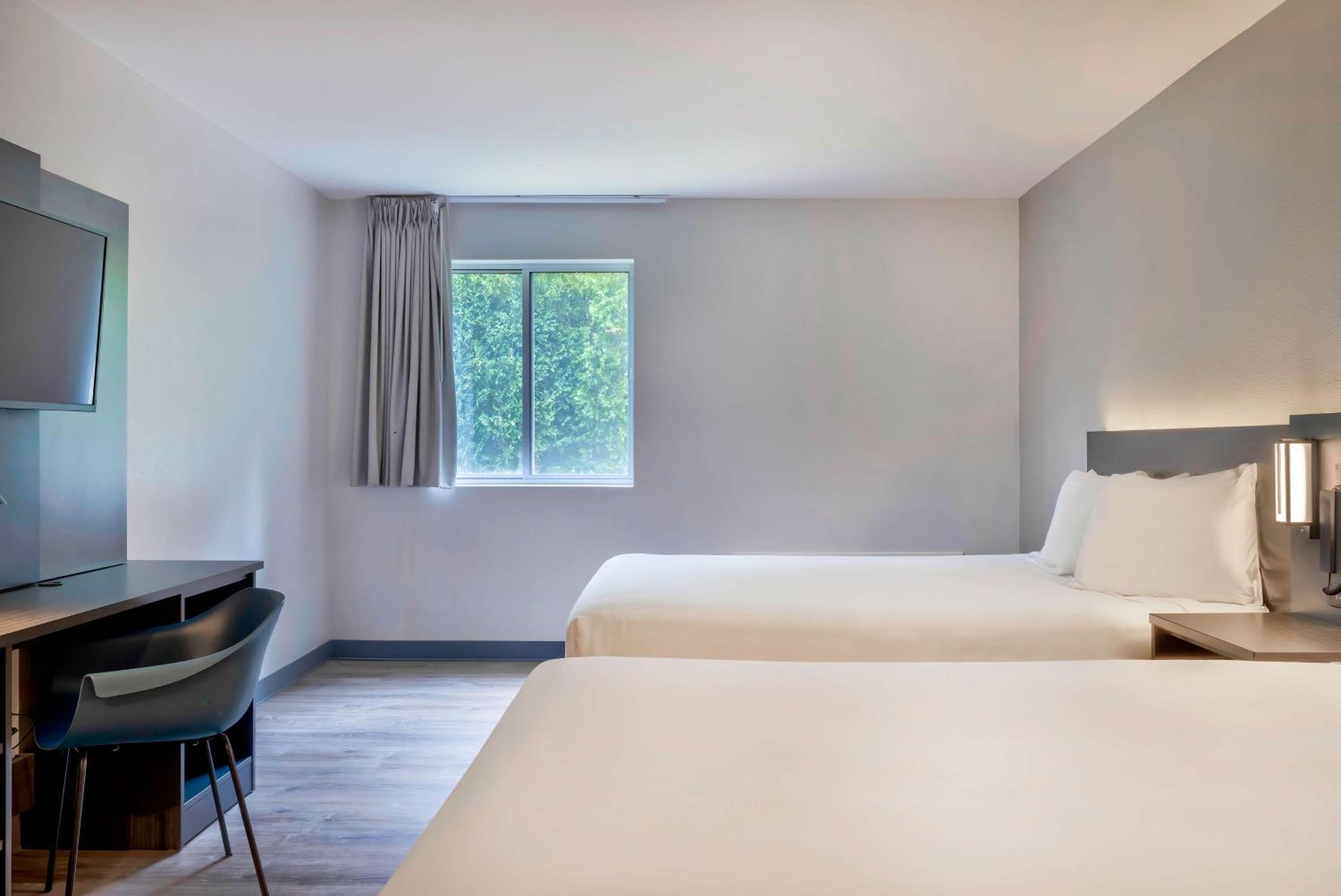 غرفة بسريرين كوين لذوي الإعاقة، Motel6 Bethel, CT - Danbury 3/7