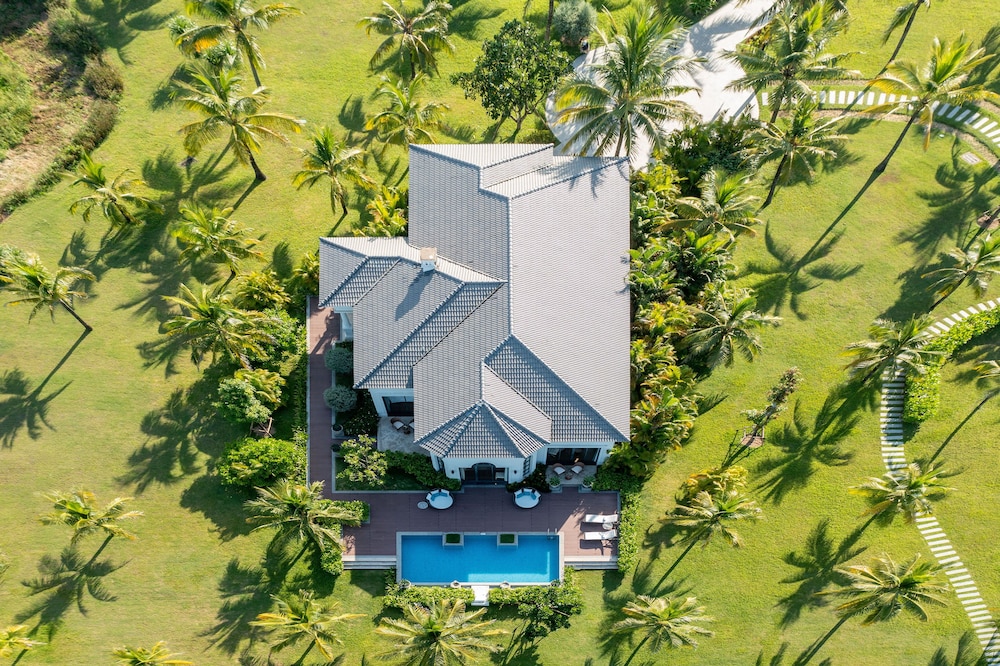 Melia Vinpearl Cua Sot Beach Resort 44/56