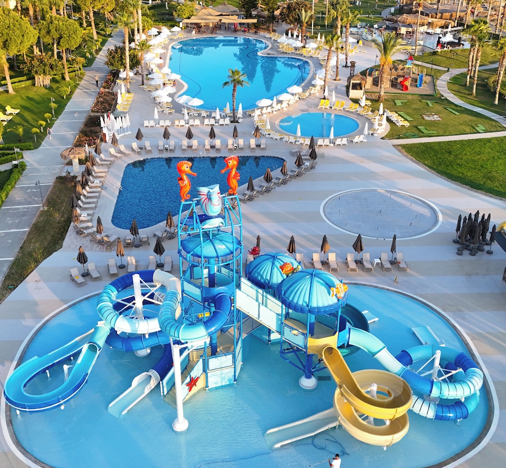 Justiniano Park Conti 42/50