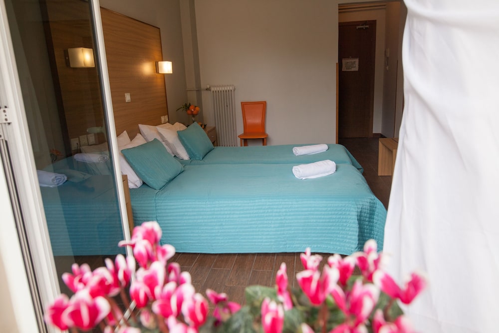 Myrto Hotel 56/90