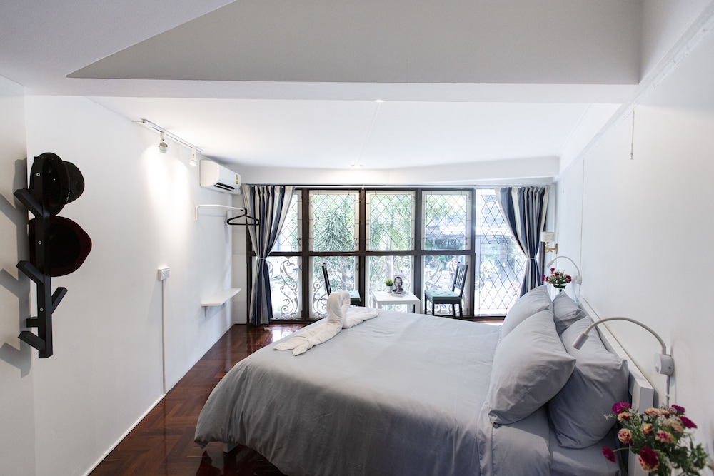Hostel 16 25/72