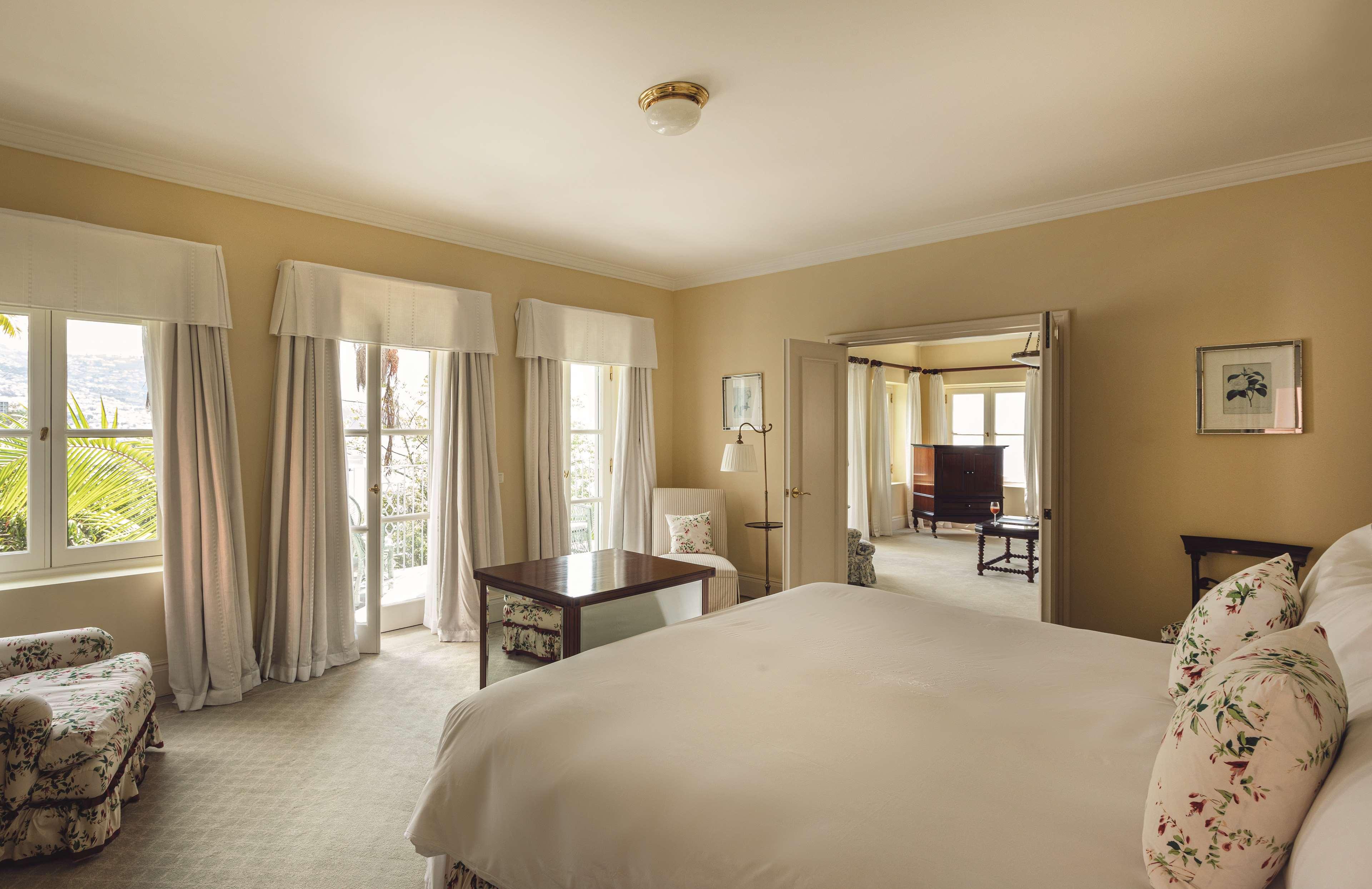 Deluxe, Suite