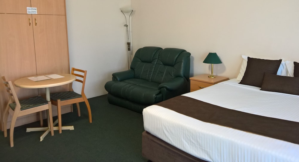 Mid City Motor Inn Singleton 17/47