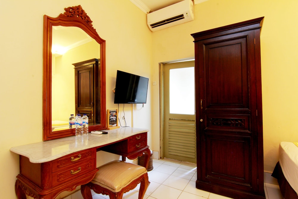 Grand Rosela Yogyakarta Hotel 31/74