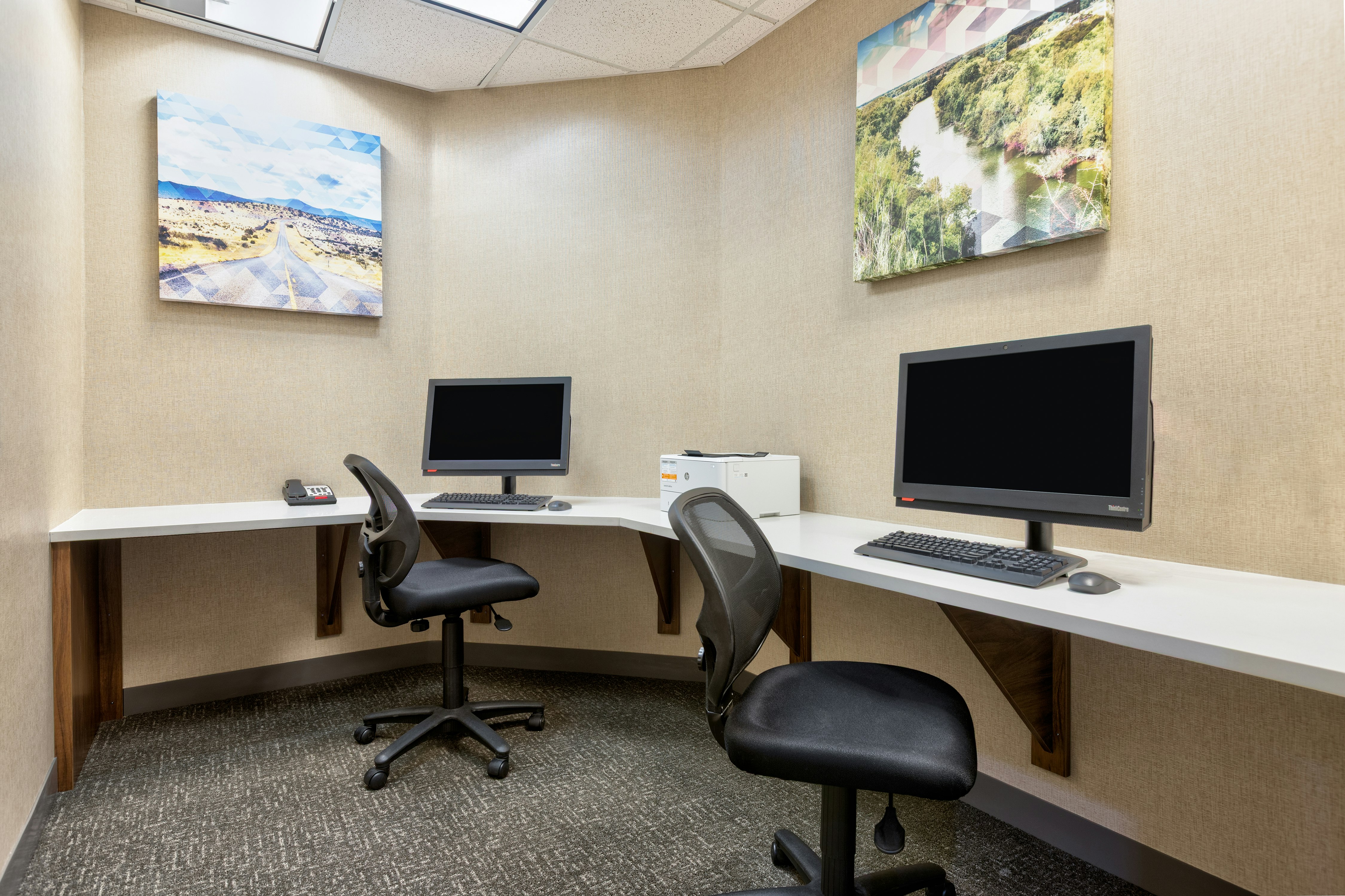 Hampton Inn and Suites Corsicana 50/62