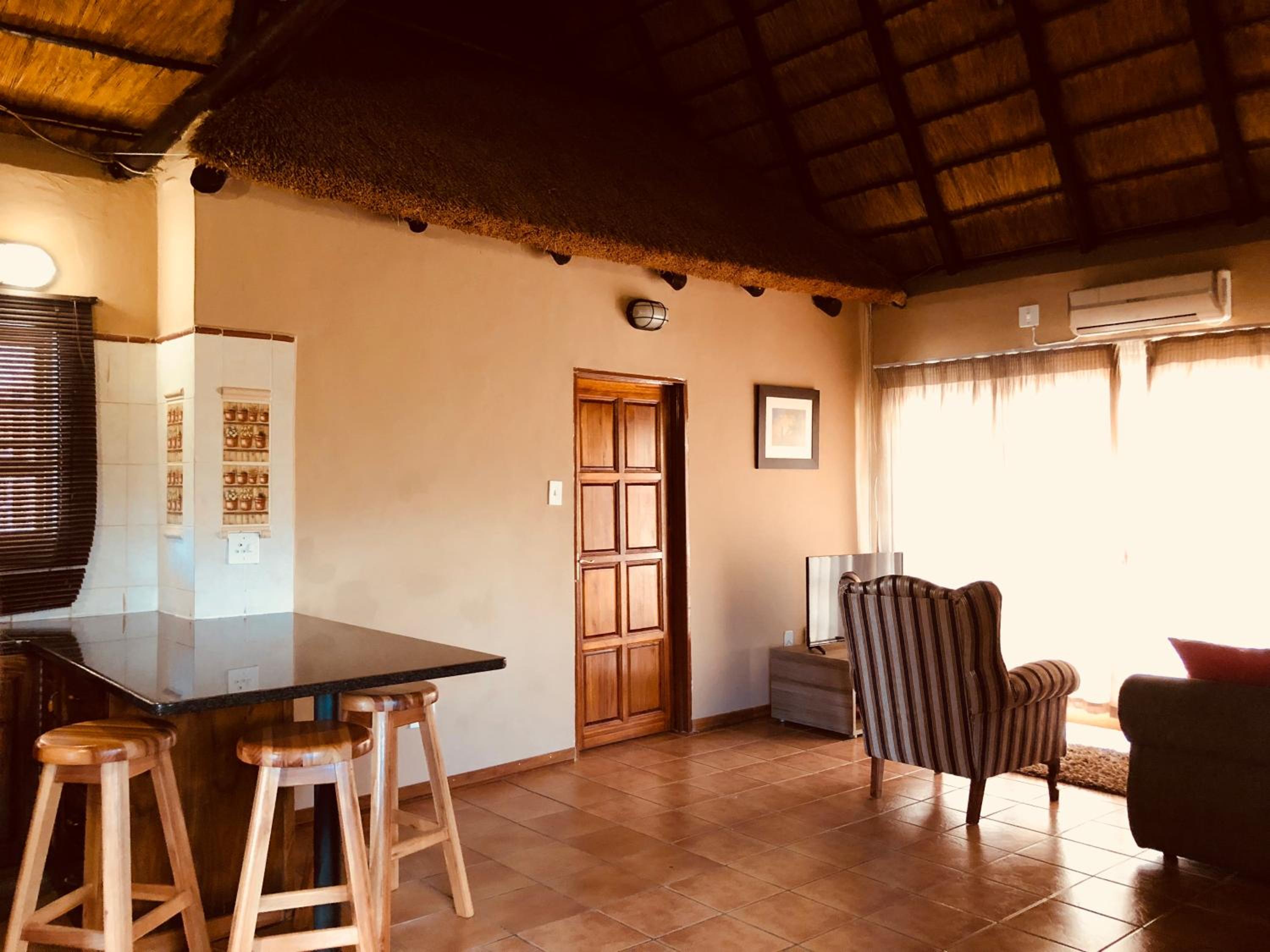 VAHLAVI LODGE 8/30