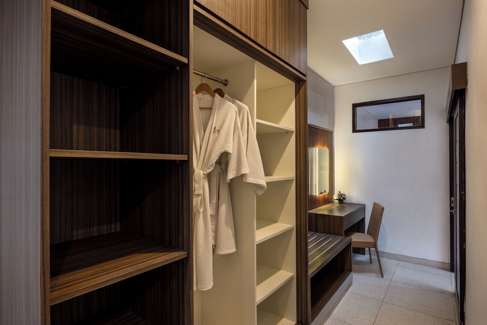 Griya Shanti Villas & Spa 48/50