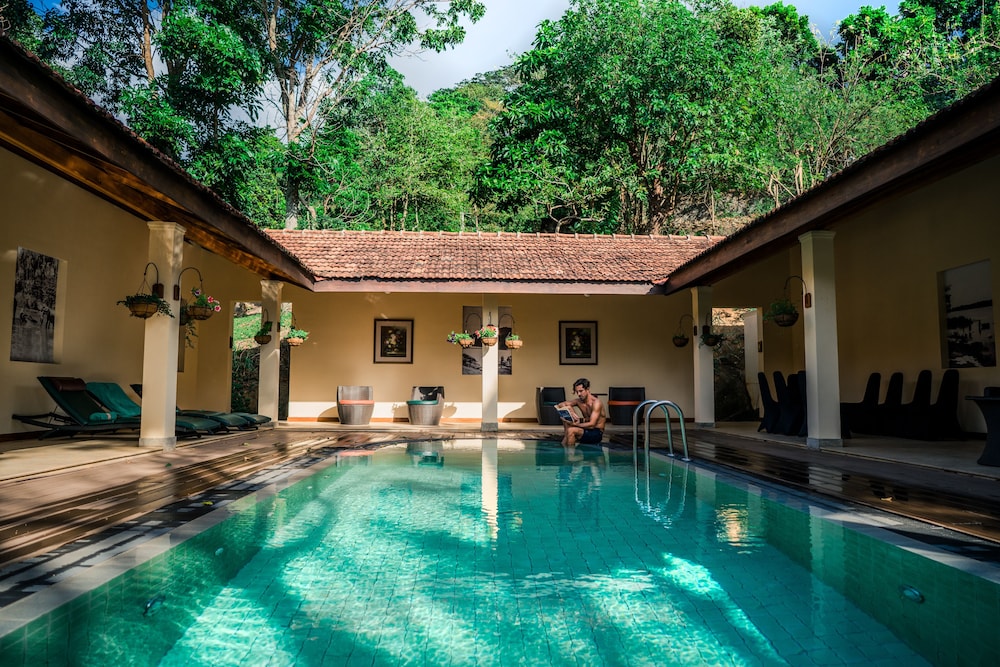 Amaya Bungalow 64/65
