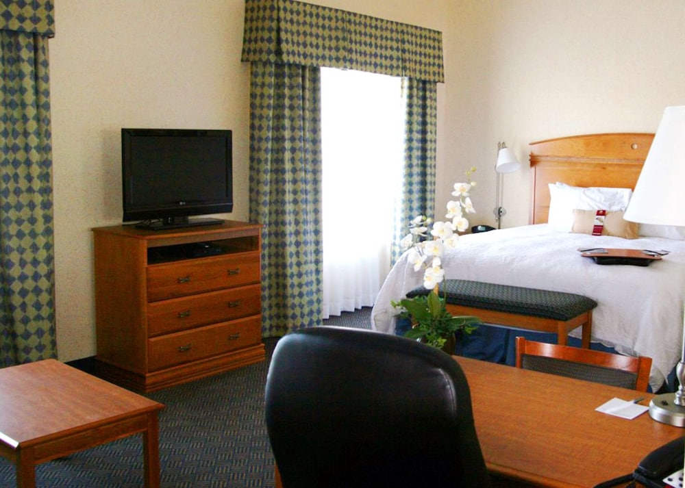 Hampton Inn Dallas-Rockwall 24/66
