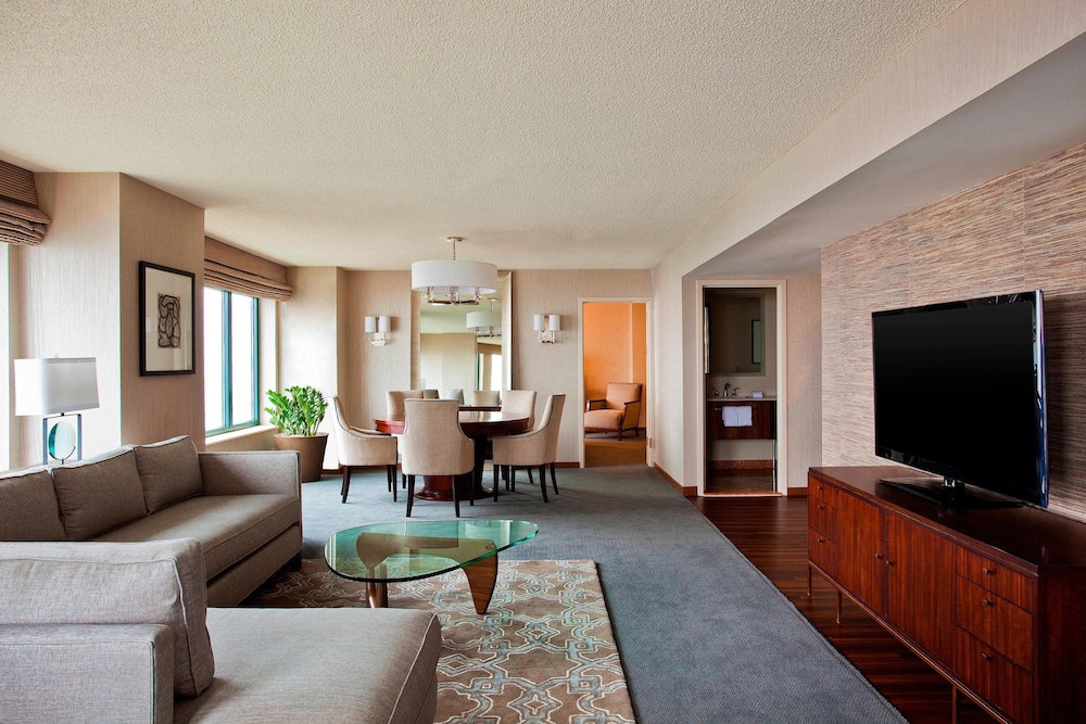 Sheraton Grand Chicago Riverwalk 29/62