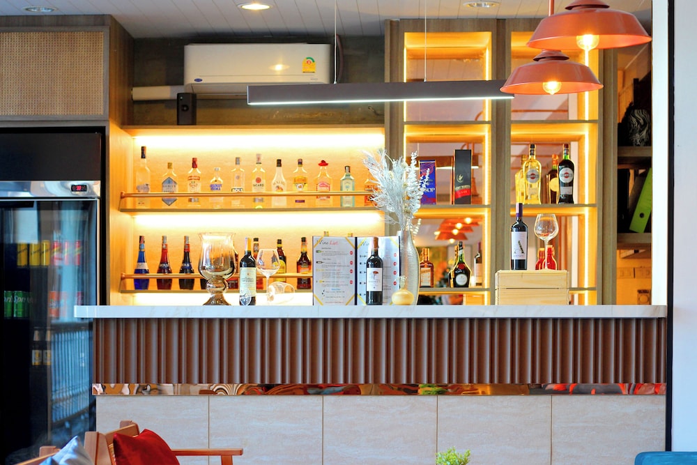 Coco Beach Hotel Jomtien  Pattaya in PATTAYA