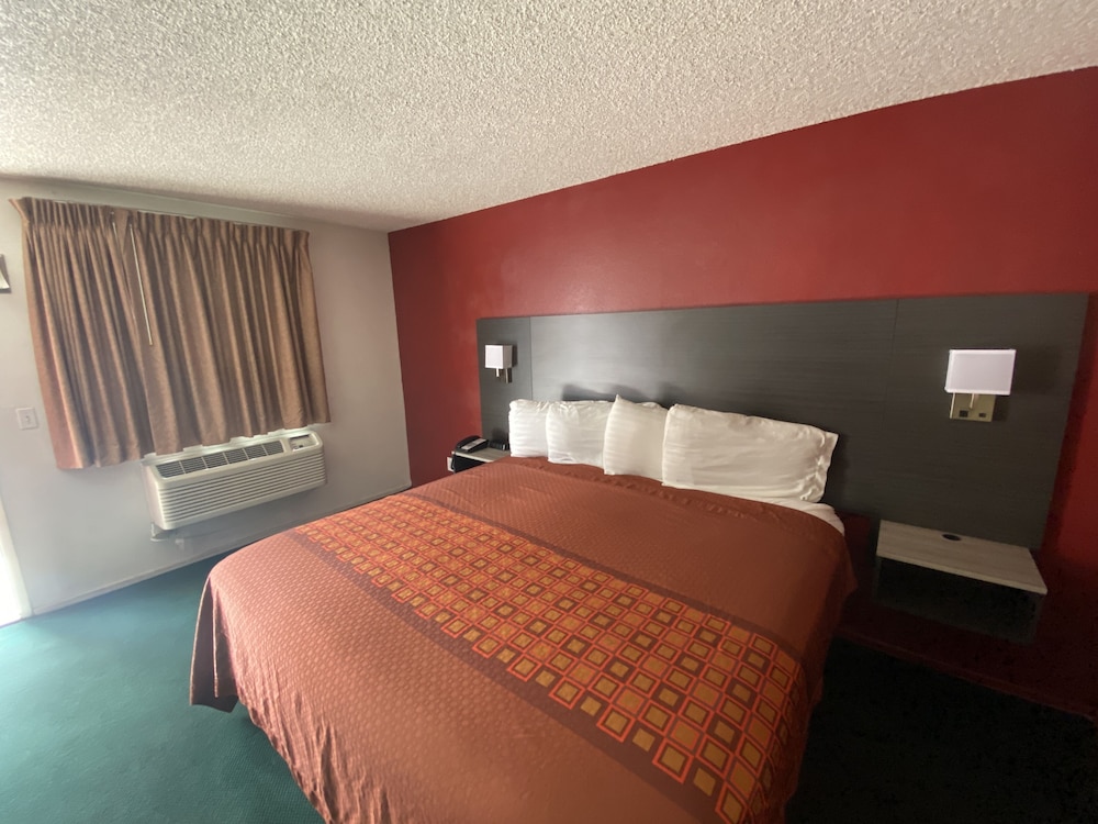 Windsor Inn Motel Lake Side 8/64