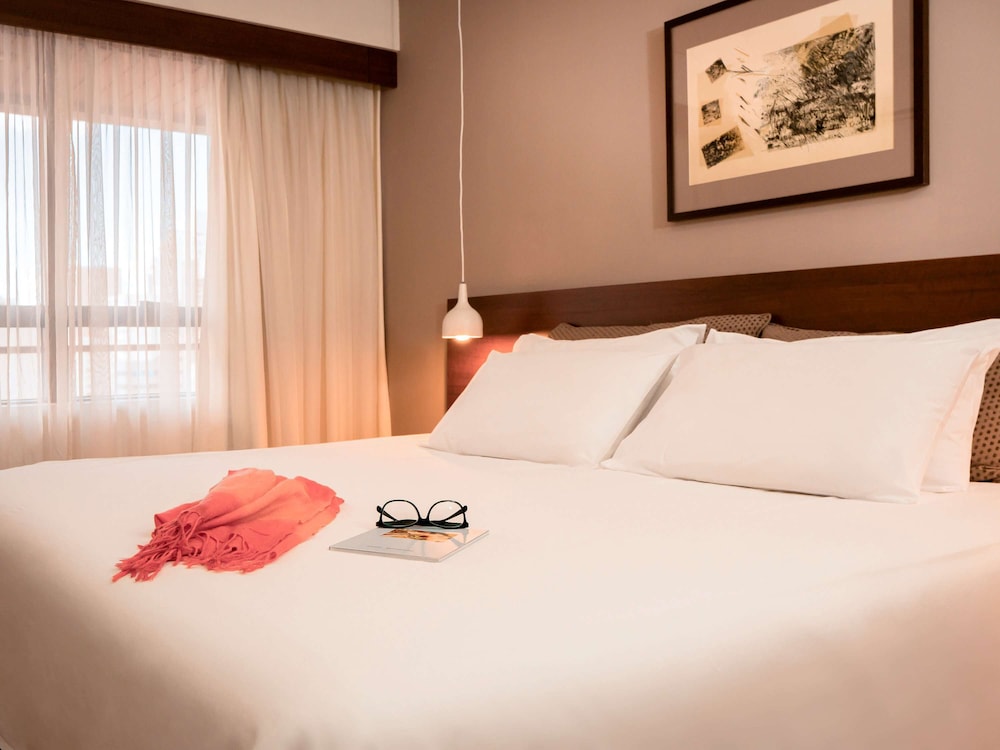Mercure Curitiba Golden Hotel 45/79
