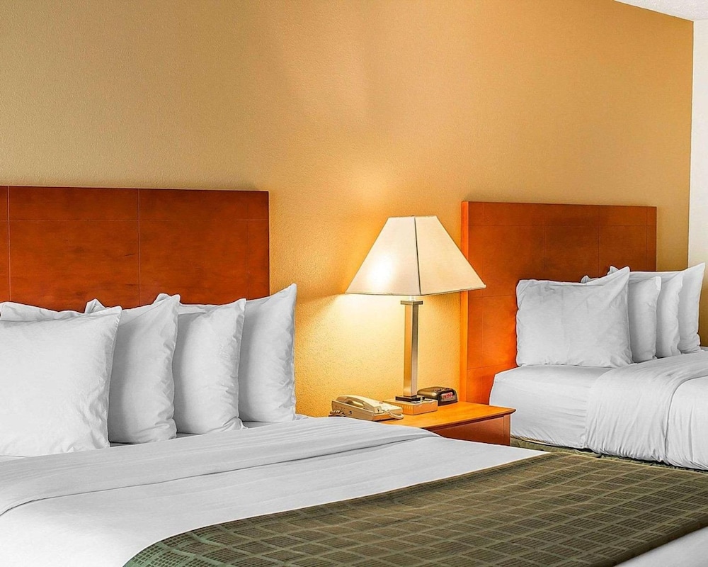 Wilkes Barre Inn And Suites 27/50