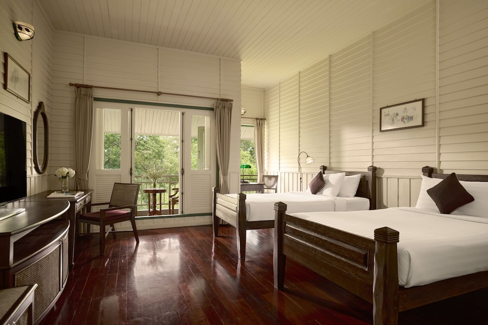 Kalanan Riverside Resort 18/59