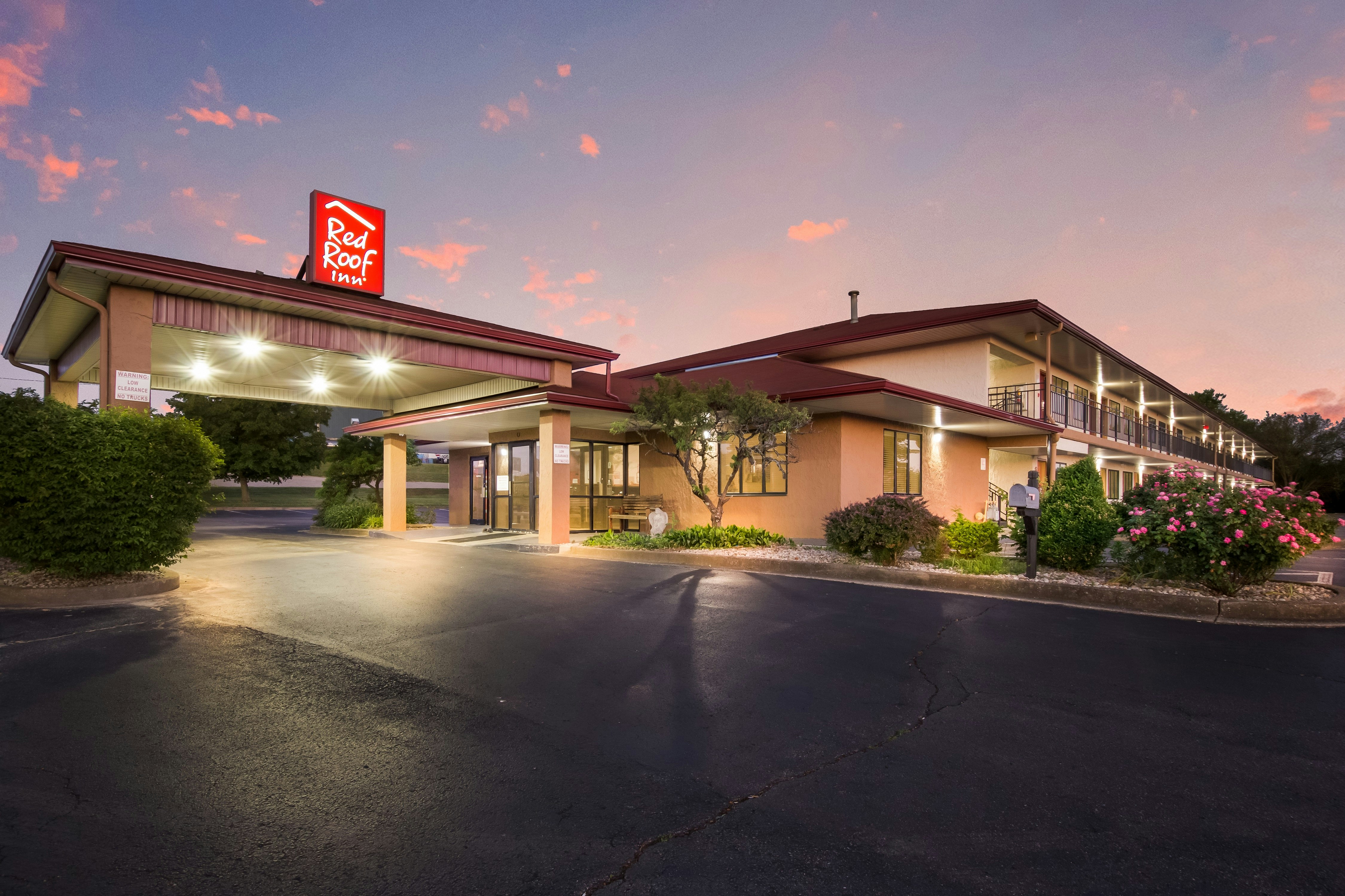 Red Roof Inn Shelbyville 6/32