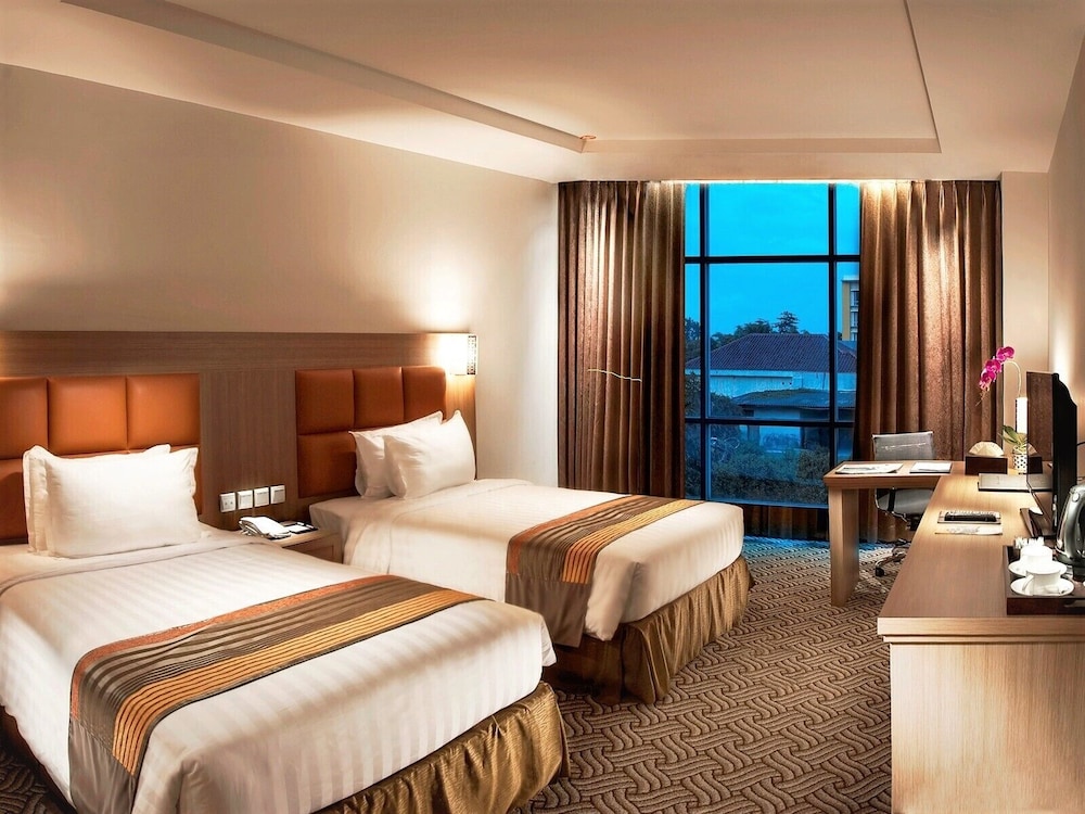 Cavinton Hotel 24/72