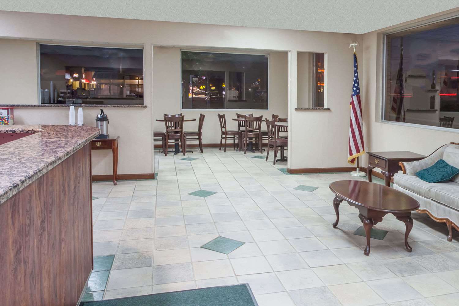 Knights Inn Lebanon 13/20