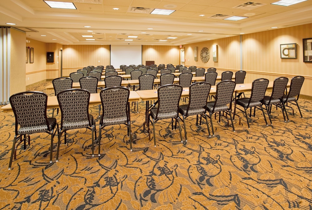 Holiday Inn Express Hastings 53/57
