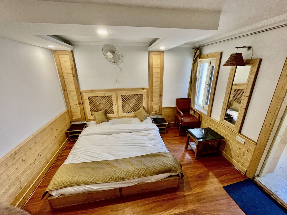 Hotel SADAF 11/45