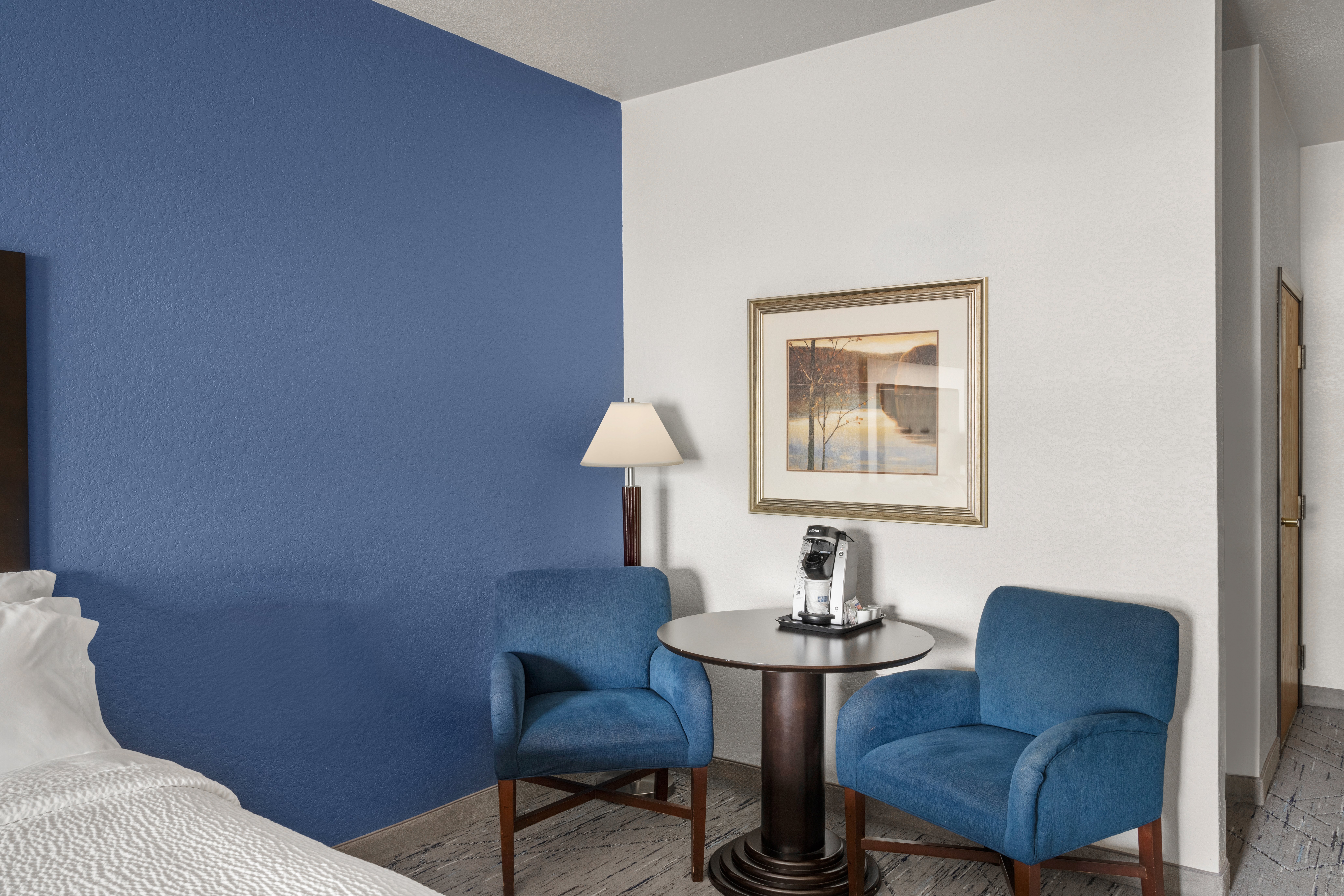 Holiday Inn Express Suites New Buffalo 60/76