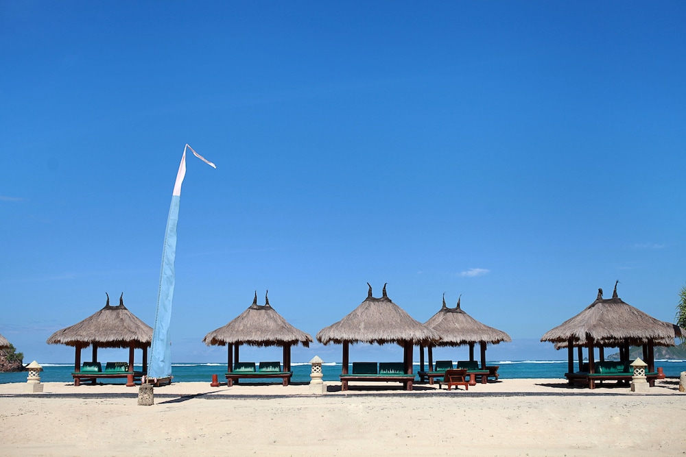 Novotel Lombok Resort and Villas 77/80