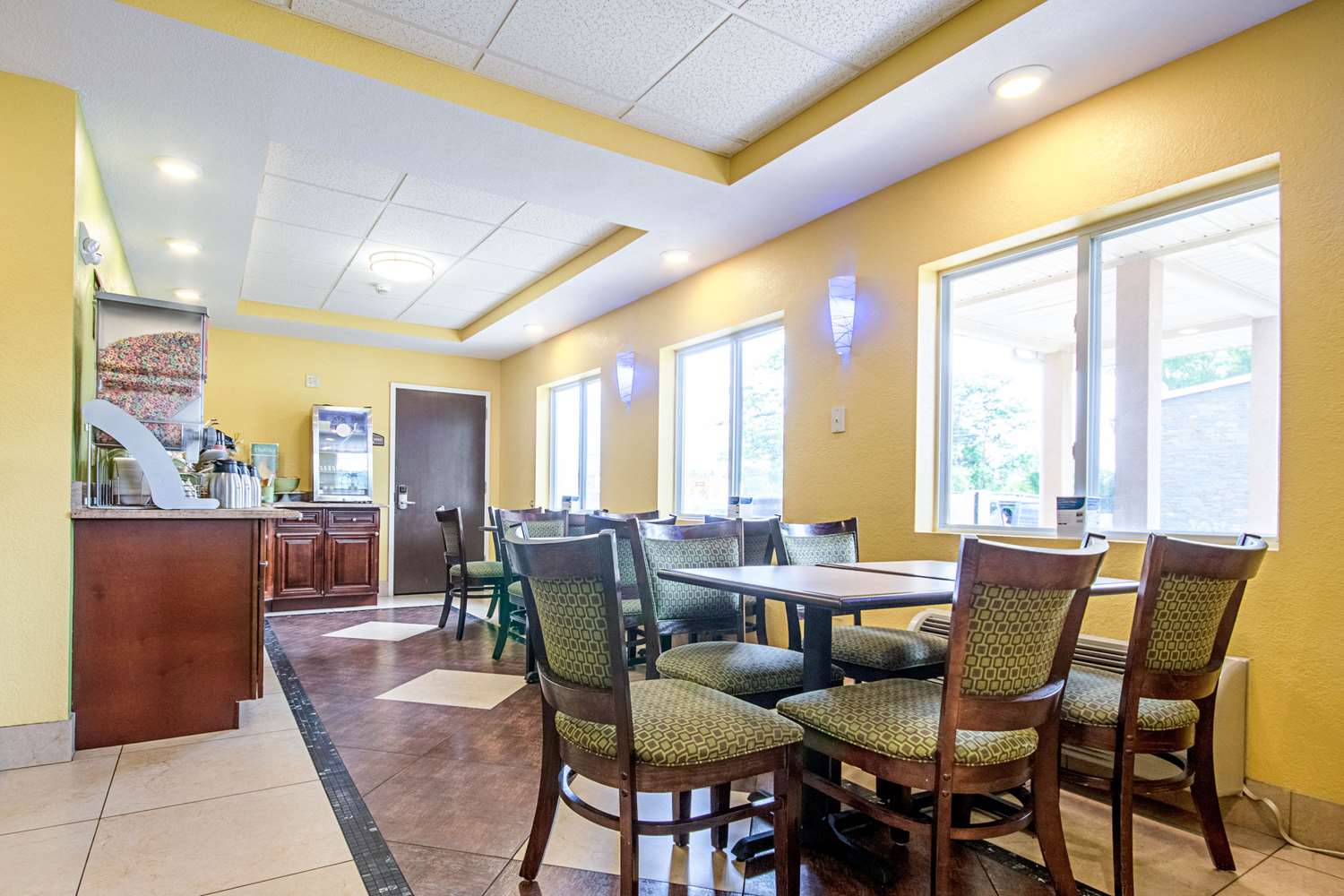 Quality Inn & Suites Glenmont - Albany South 9/14