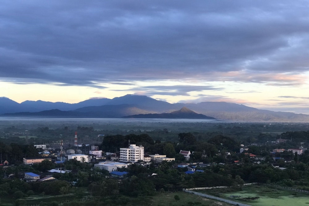 Grand Fortune Hotel Nakhon Si Thammarat 68/70