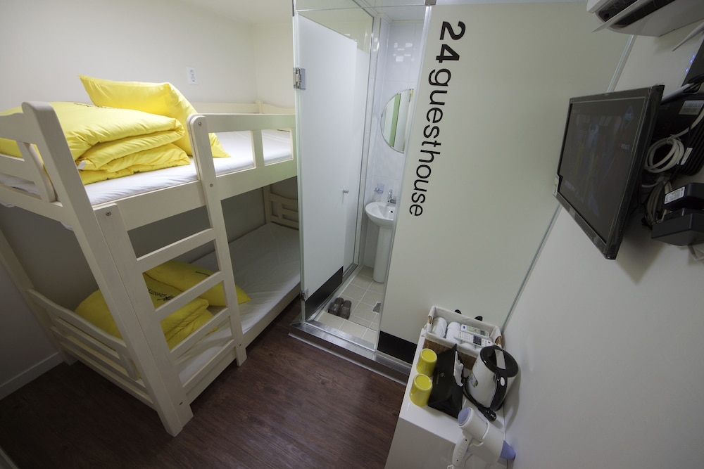 24 Guesthouse Myeongdong Town 43/55