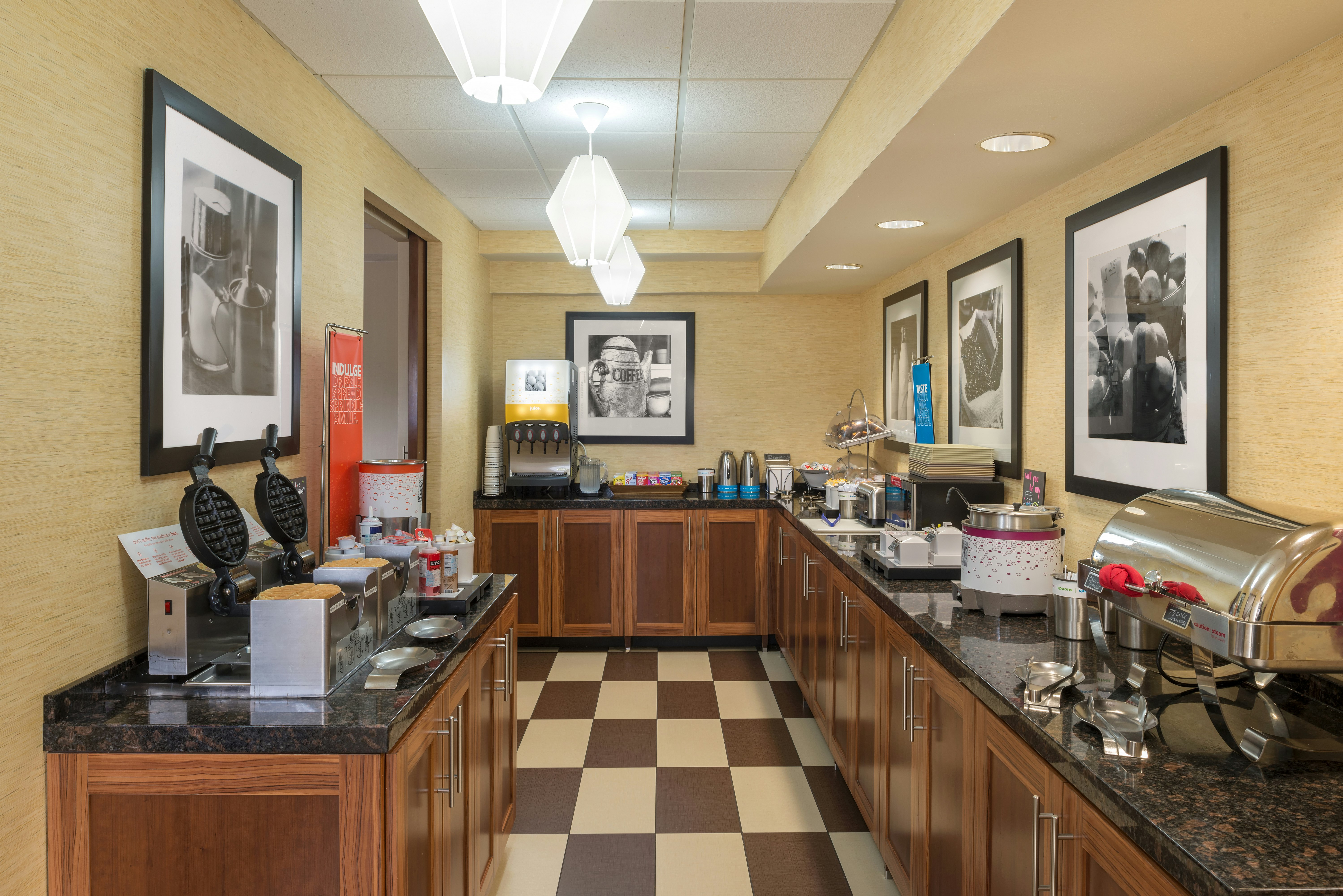Hampton Inn Columbia MO 27/29