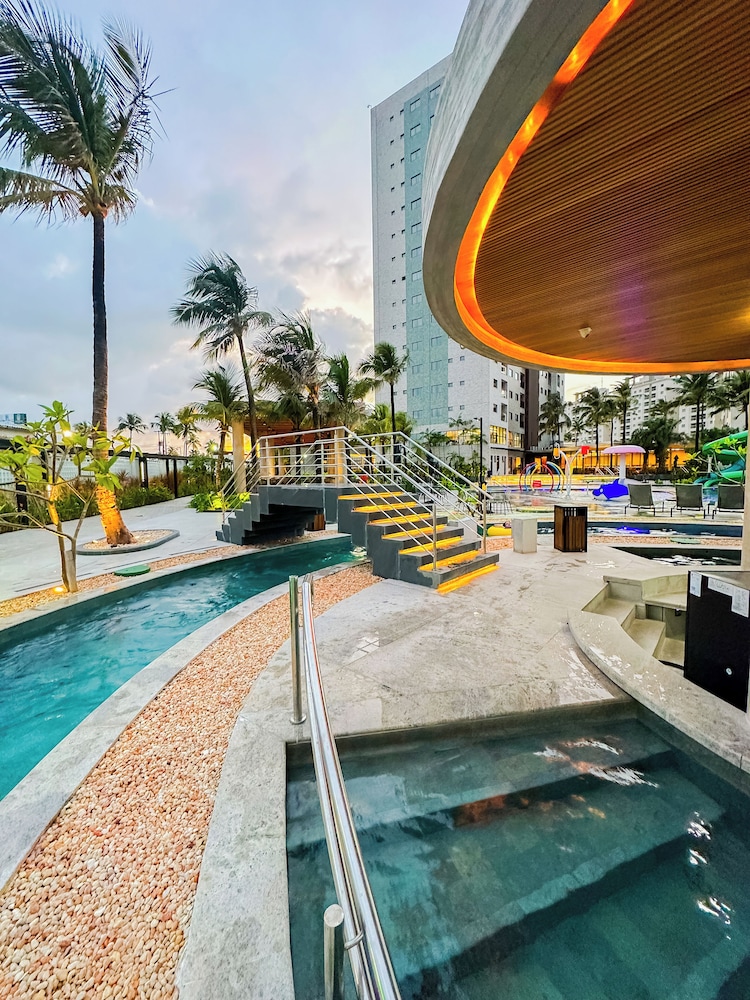 Premium GAV Resorts 37/40