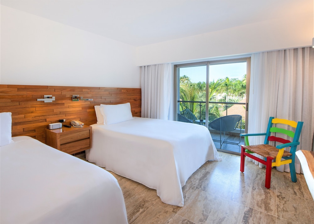 Viva V Samana by Wyndham A Trademark Adults Only All Inclusive 24/67