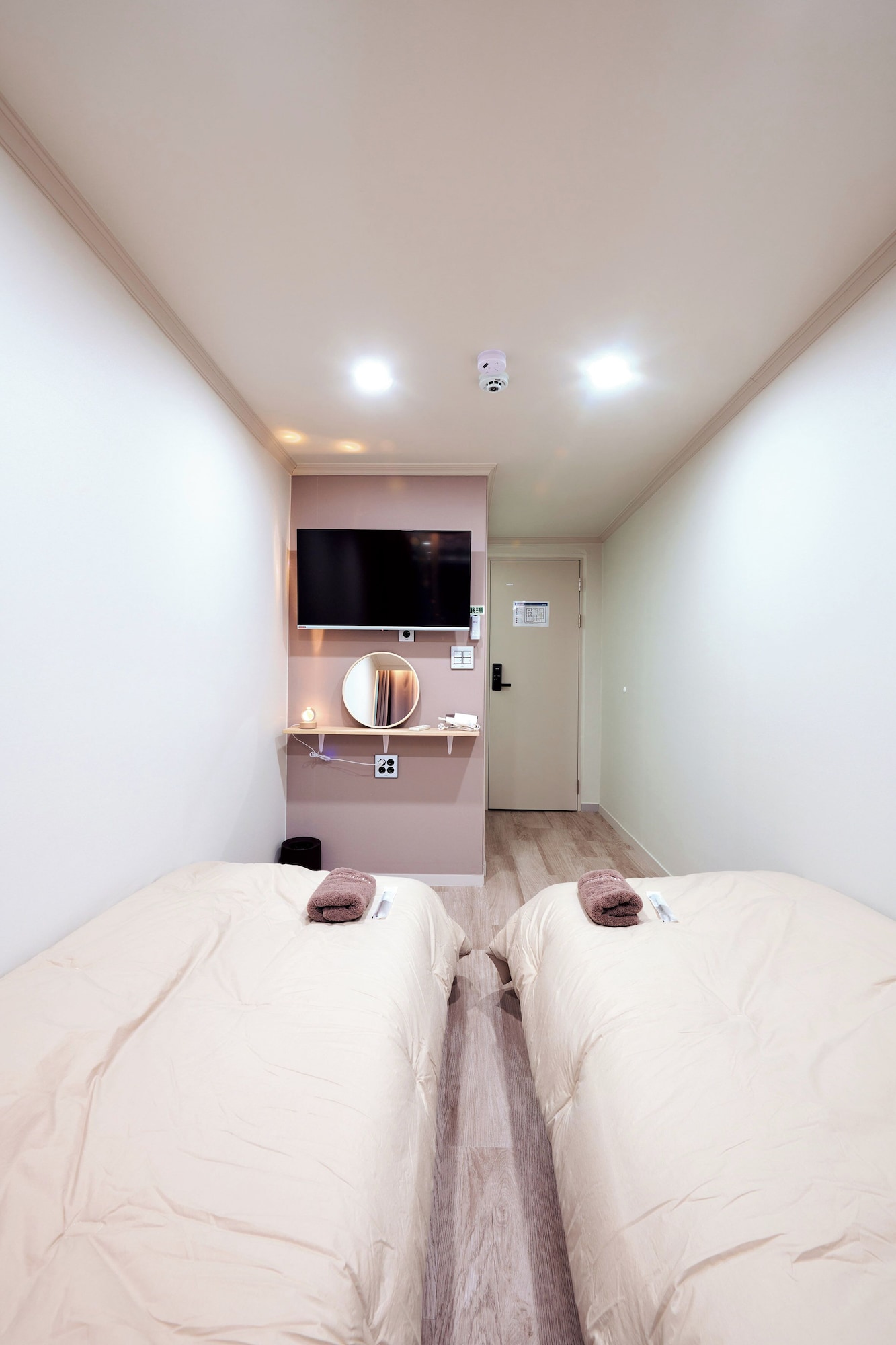 BASIC, TWIN BEDS
