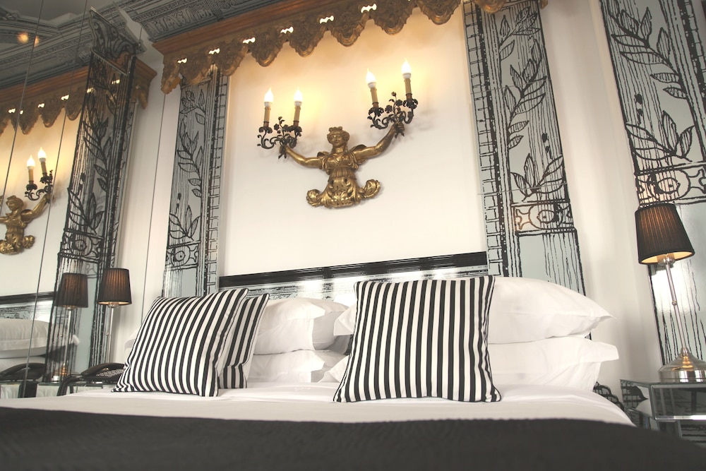 Teatro Bed & Breakfast 5/30
