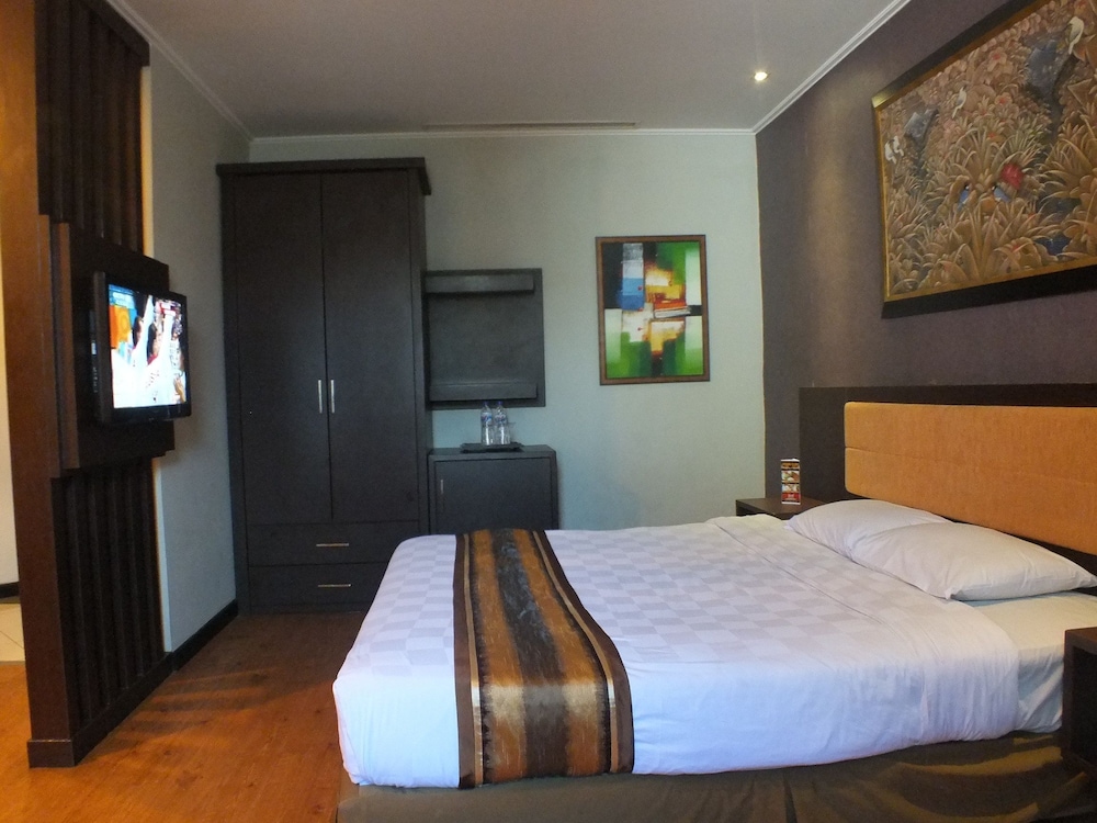 Grand Palace Hotel Makassar 3/18