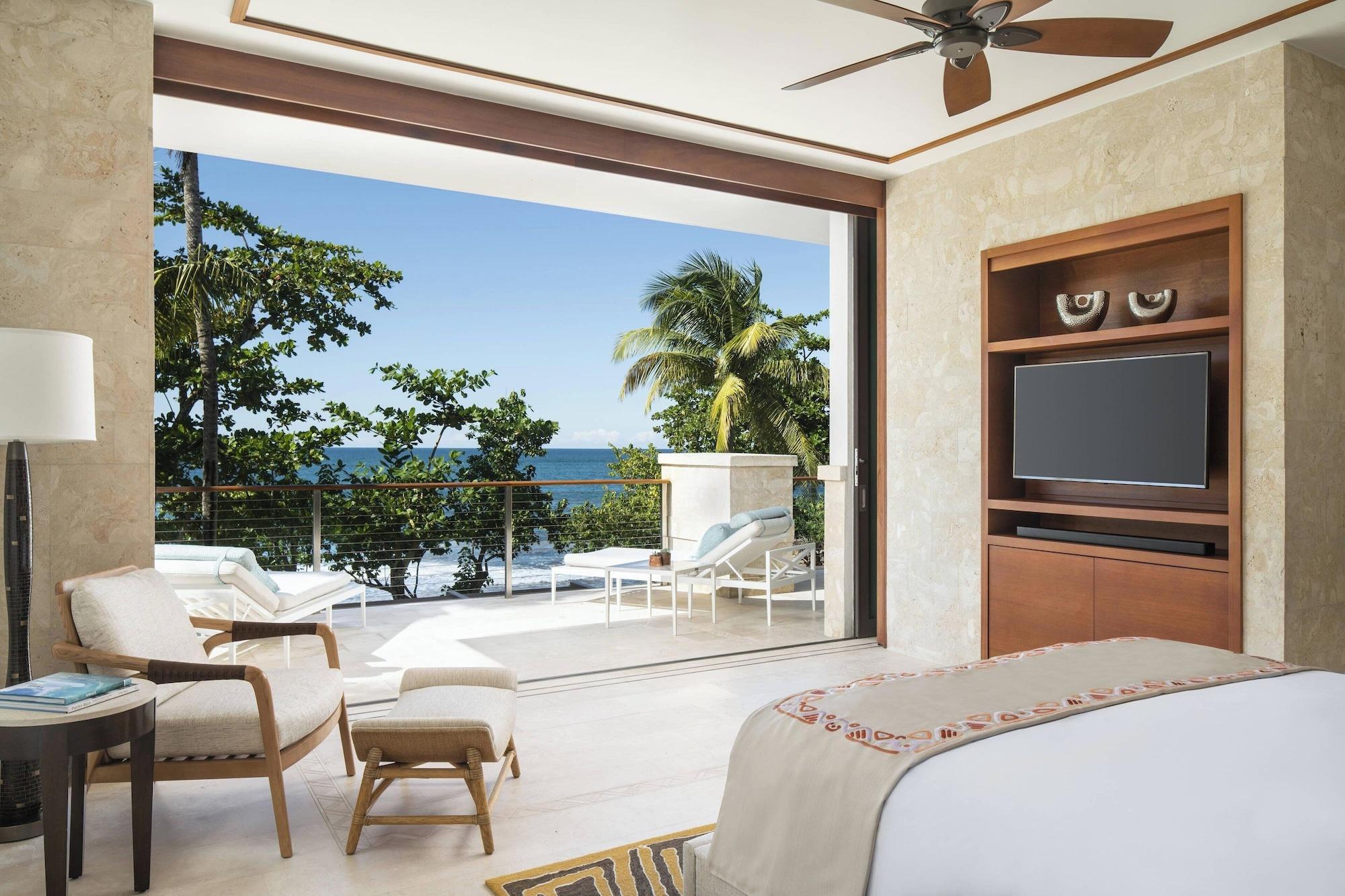1 Bedroom, Roof Top, East, Beach, Suite, King Bed, Sofa