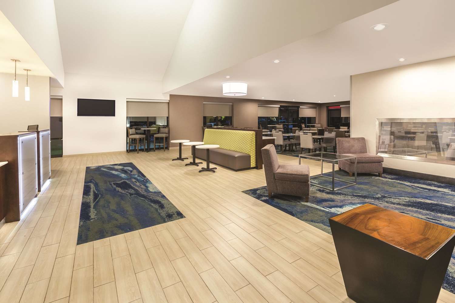 La Quinta Inn & Suites by Wyndham Philadelphia Airport 30/49