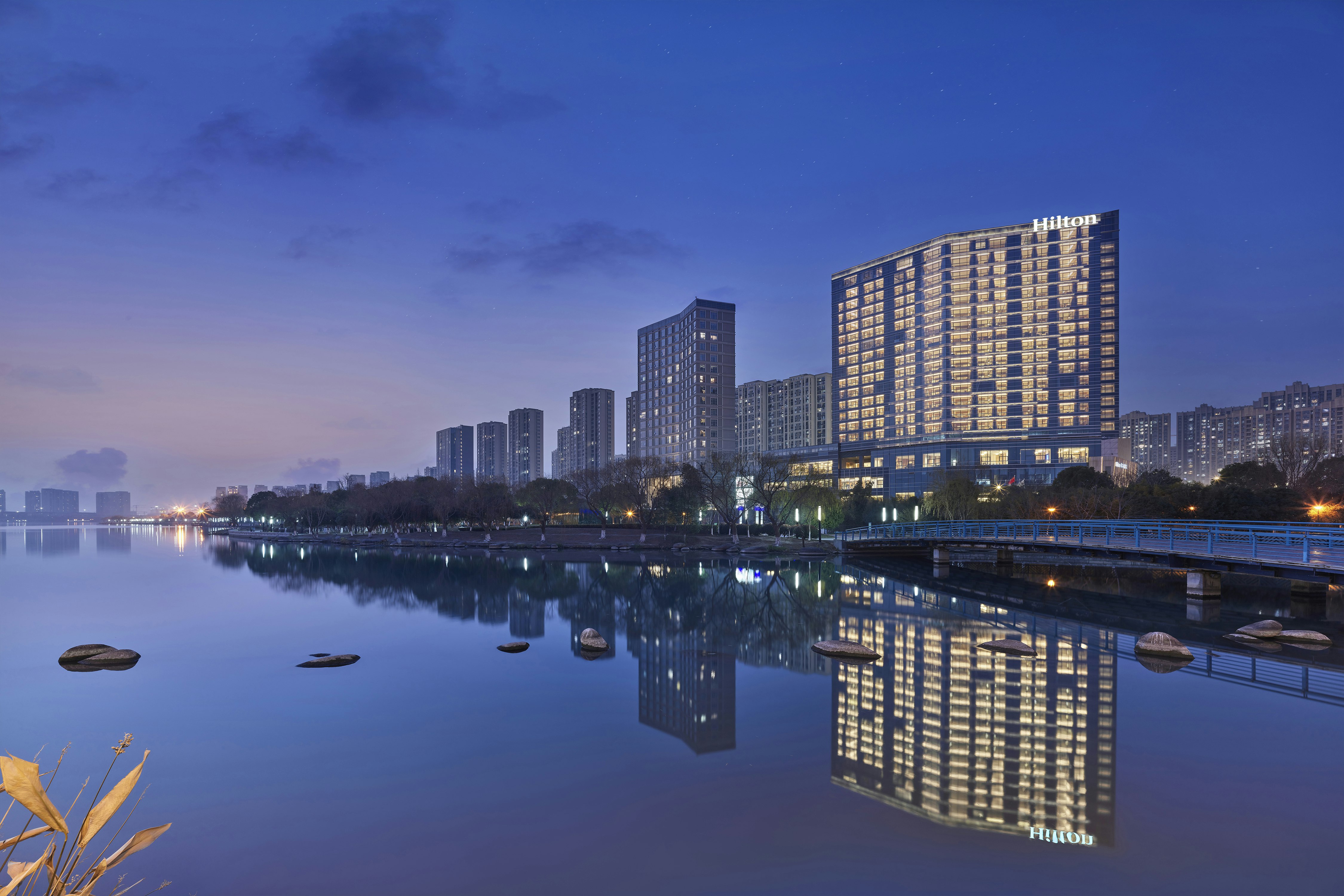 Hilton Suzhou Yinshan Lake 70/72