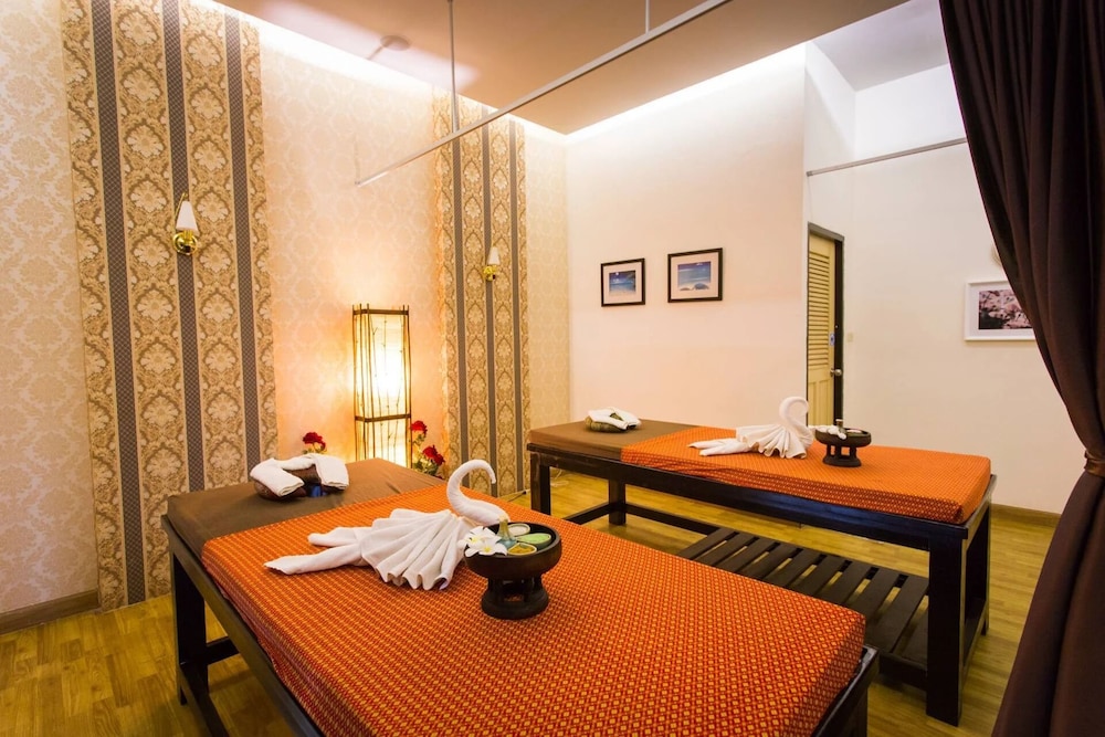 Huen Jao Ban Hotel 42/69