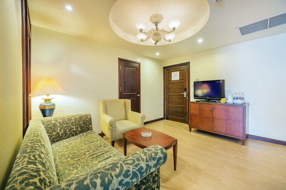 Jomtien Palm Beach Hotel and Resort 30/49